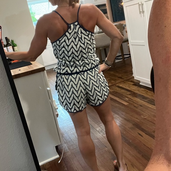 Farm Rio Romper - Picture 2 of 9